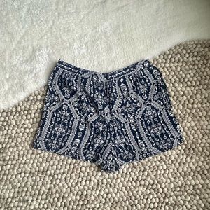 Xhiliration High Waisted Flowy Shorts S